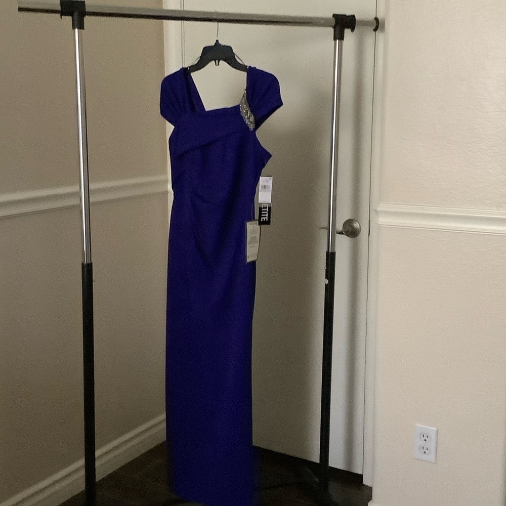 Elegant royal blue Evening Gown